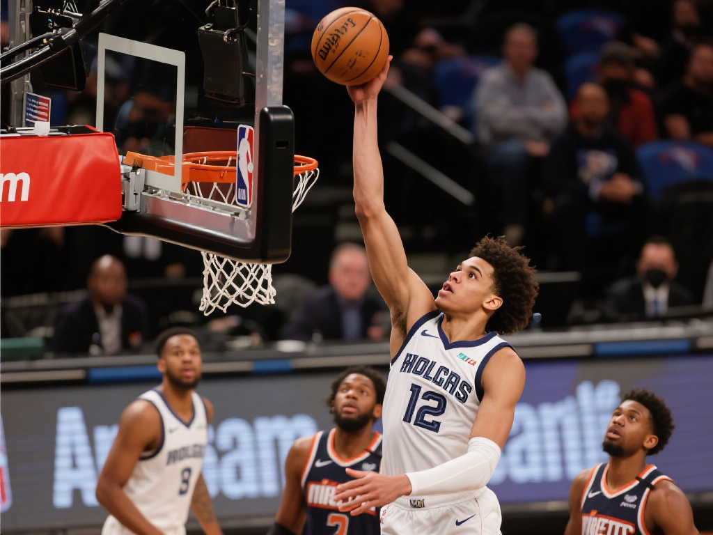 亚历山大三分失手，霍姆格伦补篮逆天改命